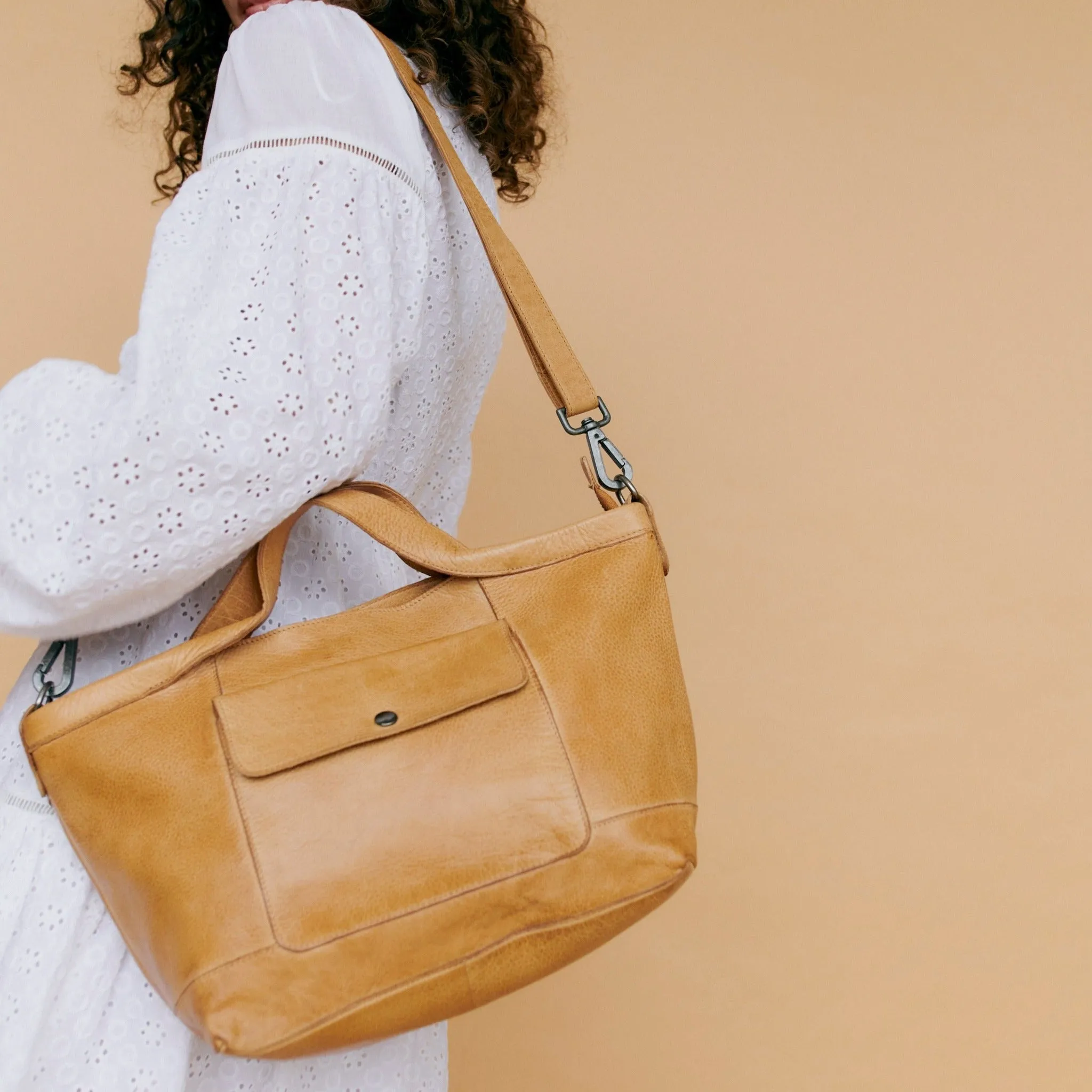 Claire Tote/Crossbody