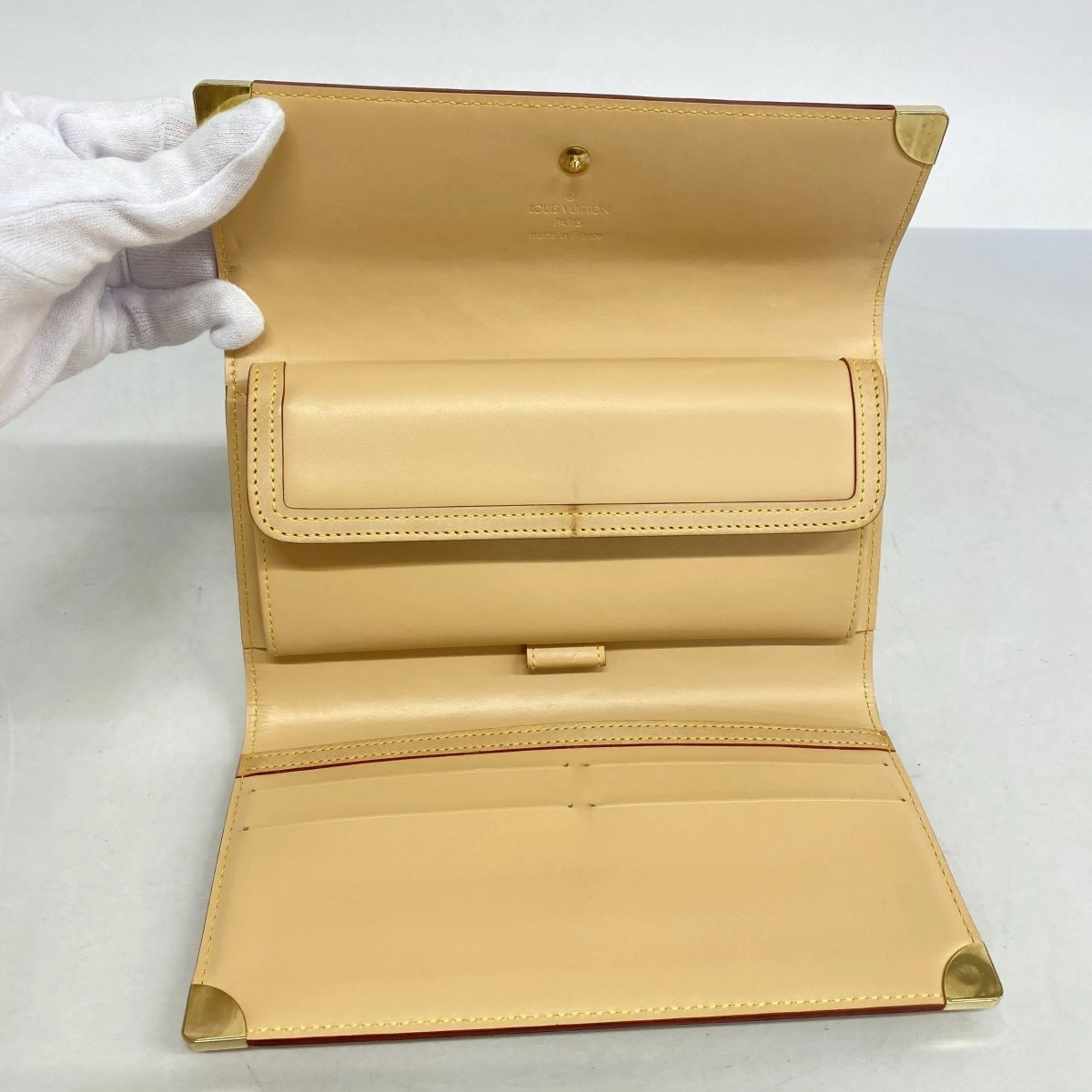 Louis Vuitton Porte Trésor International Multi White Wallet